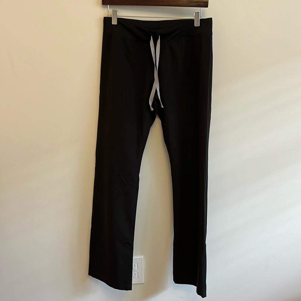 Figs women’s XS Livingston pant in black